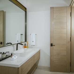 En suite bathroom
