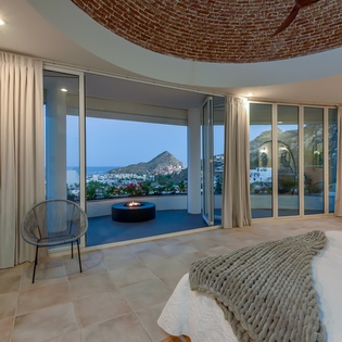 Bedroom suite with terrace access