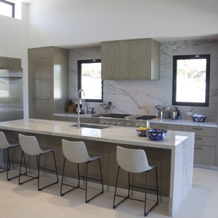 Kitchen with island counter