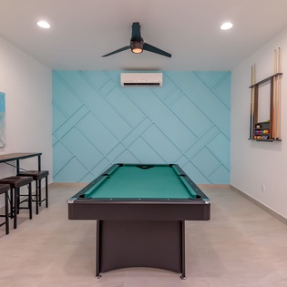 Entertainment area with pool table