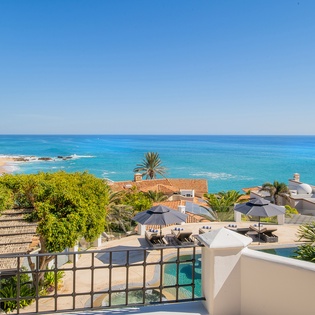 Balcony with panoramic views of the Sea of Cortez
