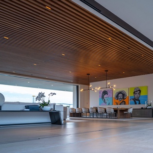 Spacious living and dining area