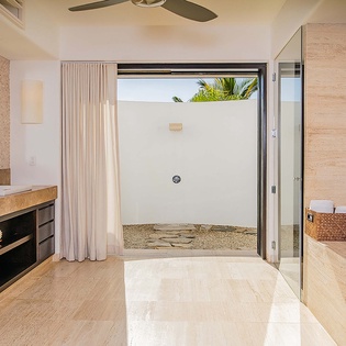 25_villa_fundadores_suite2bath