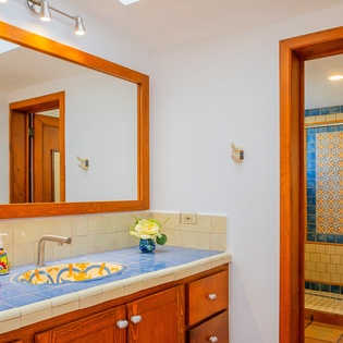 En-suite bathroom