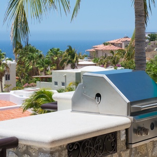 Outdoor BBQ grill