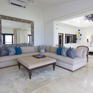 Bedroom suite with en-suite living area