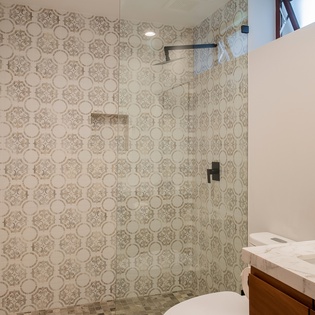Walk in shower