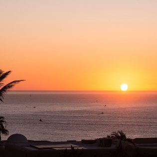 Gorgeous ocean views during sunrise