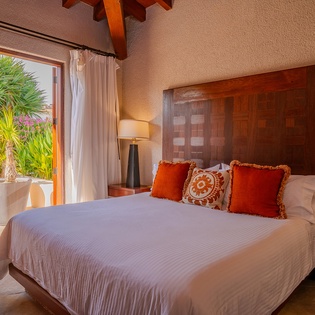 Bedroom suite