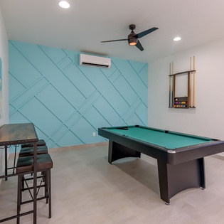 Entertainment area with pool table