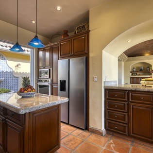 Fully equipped kitchen