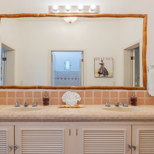 En suite bathroom