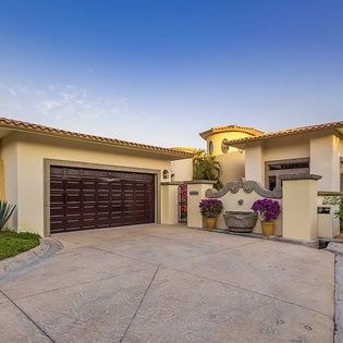 Villa driveway