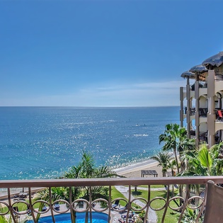 Incredible beachfront and ocean views