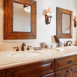 En suite bathroom with double sink