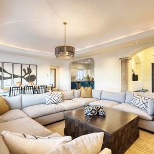 Spacious living room