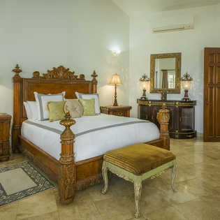 Bedroom suite