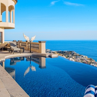 Infinity pool overlooking amazing ocean views
