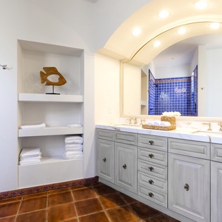 En suite bathroom