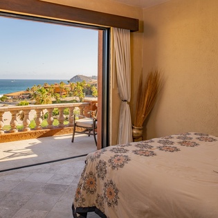 Suite with ocean view