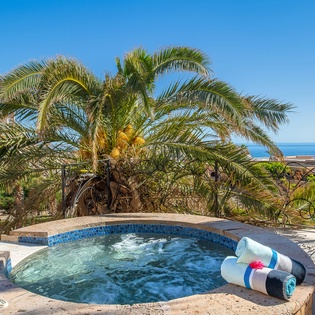 Jacuzzi with ocean views