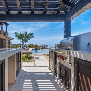 BBQ grill with bar seating