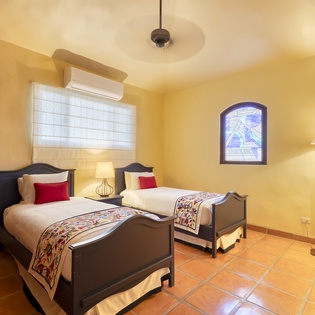 Double bed suite