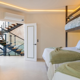 Bedroom suite with mezzanine beds