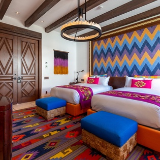 Double bed suite
