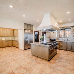 Kitchen and dining area