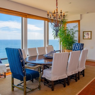 Additional dining area seating 8
