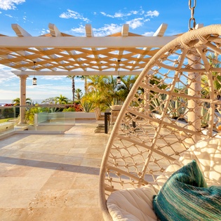 Lay in hammock chair
