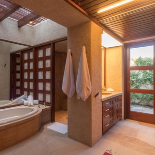 En suite bathroom
