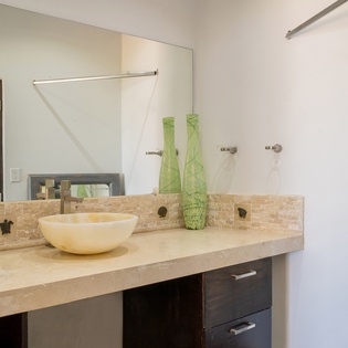 En-suite bathroom