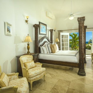Bedroom suite with balcony access