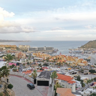 Enjoy the spectacular views from Villa Tanzanita de Law