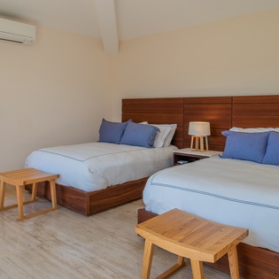 Double bed suite