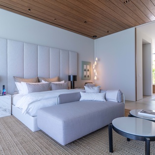 Bedroom suite