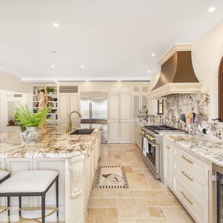 Kitchen with bar seating