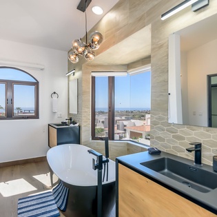ViEn suite bathroom with bathtub and gorgeous views lla_Bella_Vida-30
