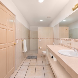 En suite bathroom