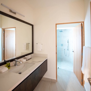 En suite bathroom