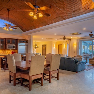 Dining area sitting 6