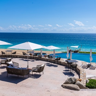 Puerto Los Cabos beach club