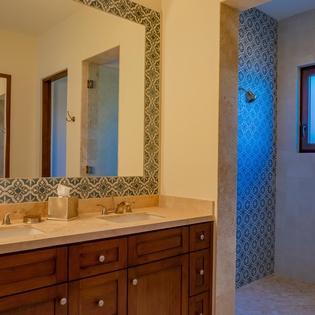 En suite bathroom