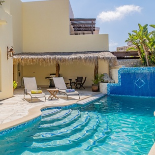 Pool with swim up bar
