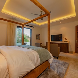 King bedroom suite
