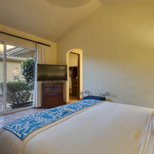 Bedroom suite