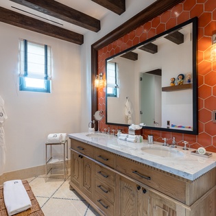 En suite bathroom