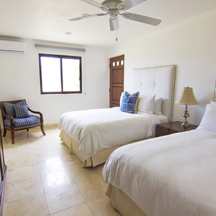 Double bed suite